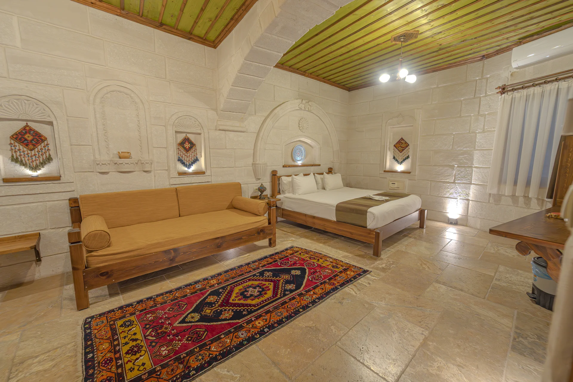 303 - Deluxe Stone Room